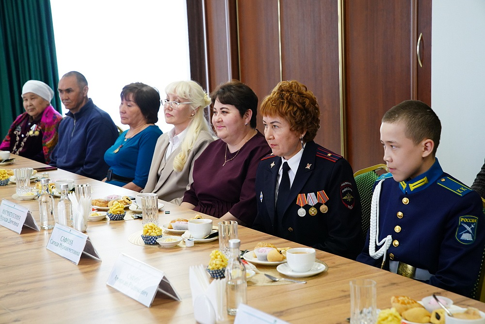 Балаларығыҙ, ирҙәрегеҙ - ысын батырҙар