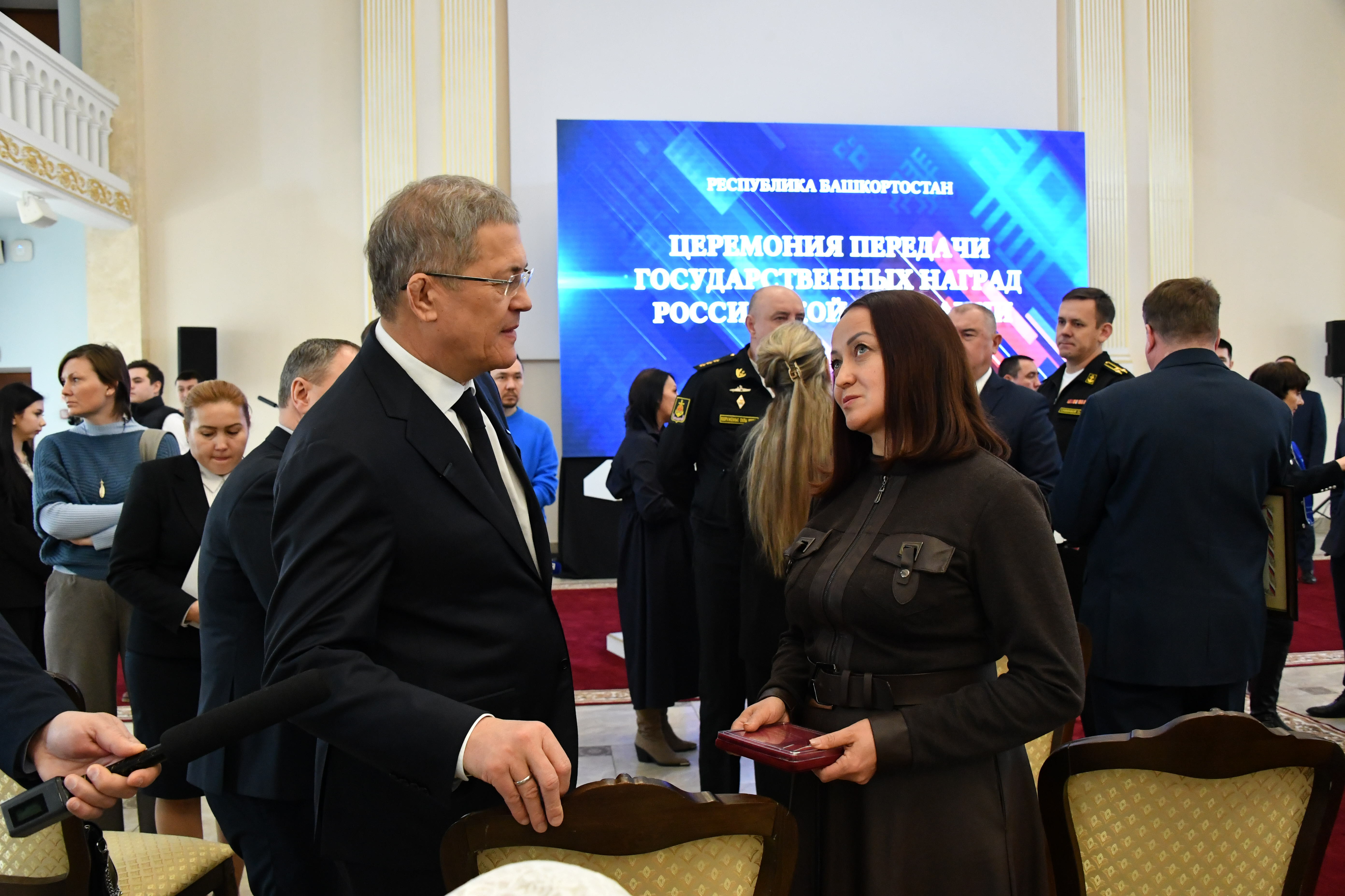 Владислав Бочаровтың ата-әсәһенә Рәсәй Геройы йондоҙо тапшырылды