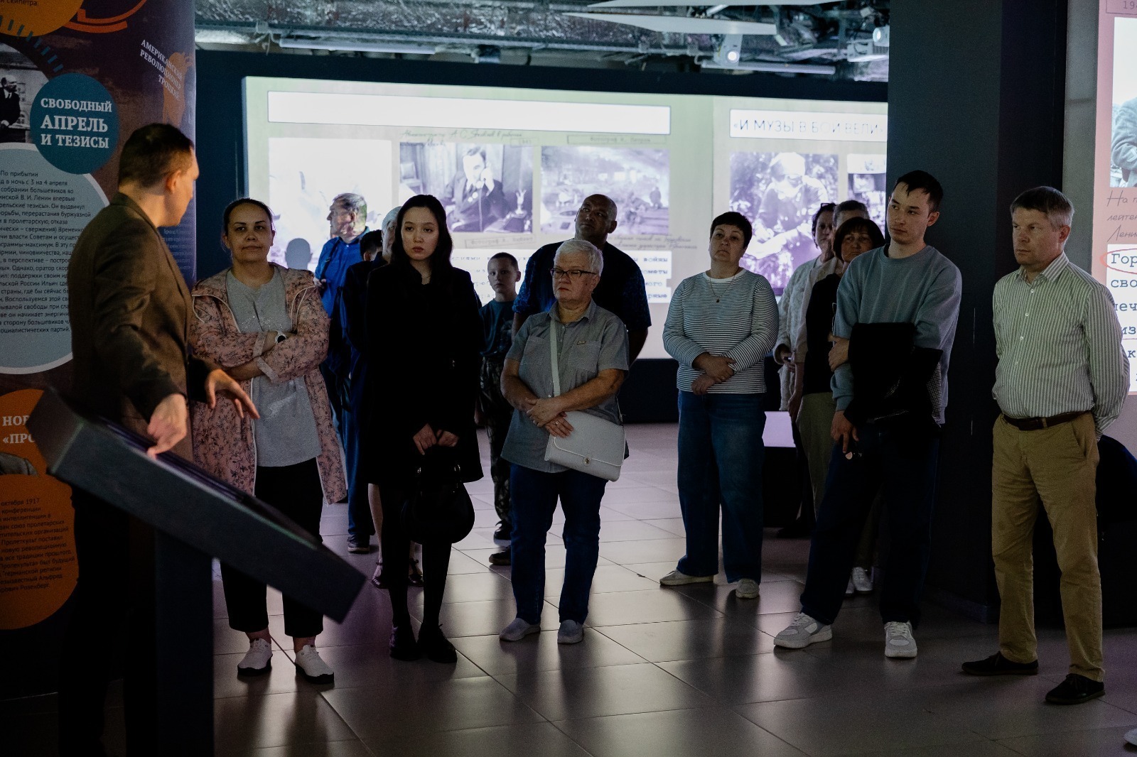 "Онотолорға хаҡы юҡ. Бөйөк Еңеүҙең 80 йыллығына" күргәҙмәһе асылды