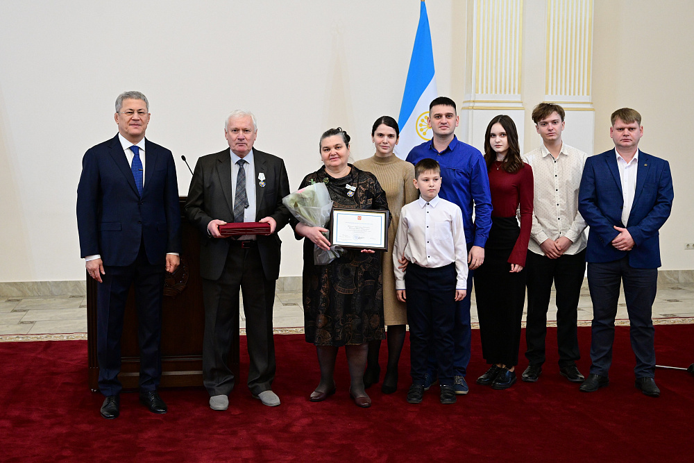 Рәхмәт һеҙгә, ҡәҙерле әсәләр!