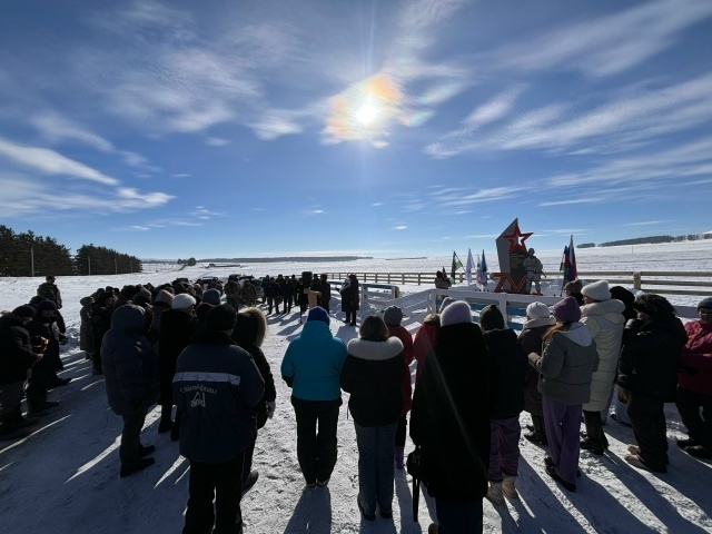 Баймаҡта – МХО батырҙарына тәүге стела