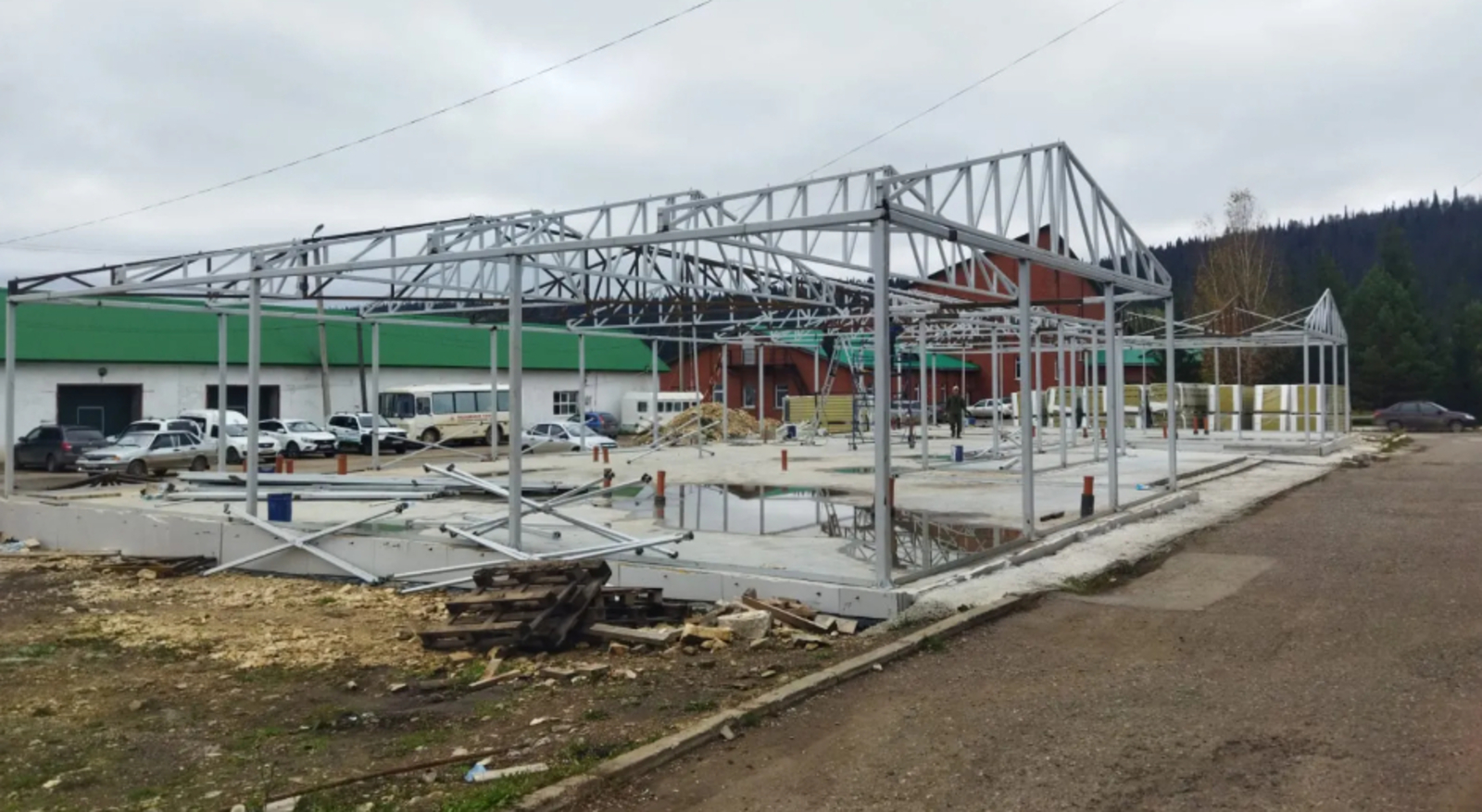 Ҡариҙелдә ҡатын-ҡыҙҙар консультацияһы төҙөлә