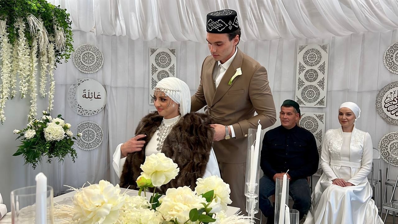 Һеҙ ҙә "Мөхәббәт" тирмәһендә никах уҡыта алаһығыҙ