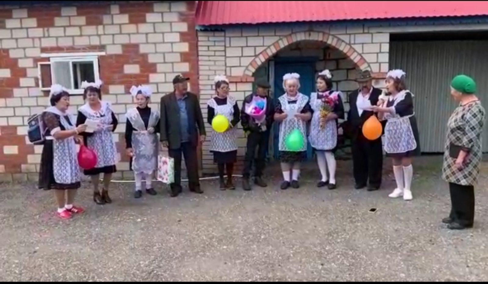 Һеҙҙең дә класташтар осрашыуы ошолай үтәме?