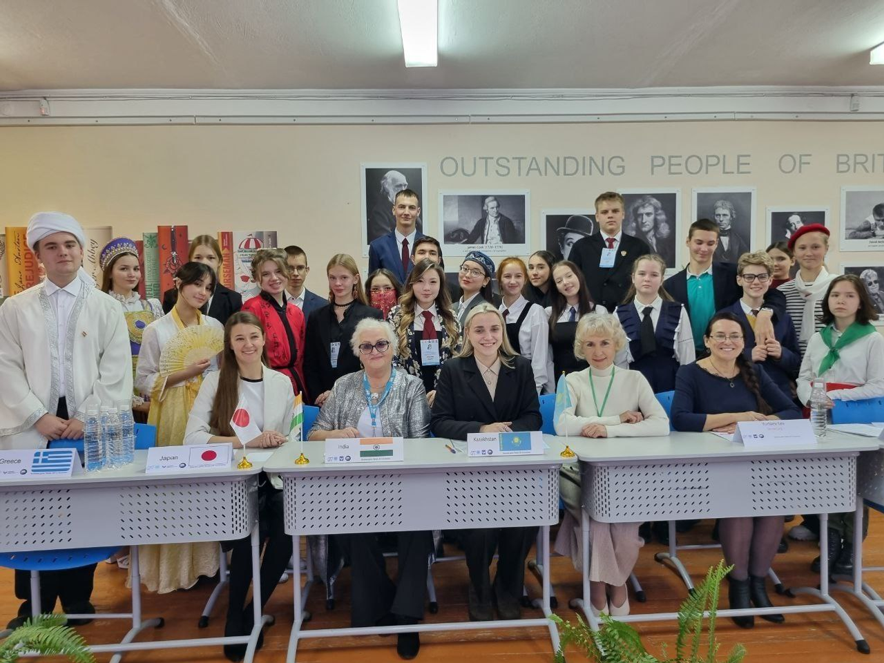 Бәләкәйҙән дипломат булып үҫәләр