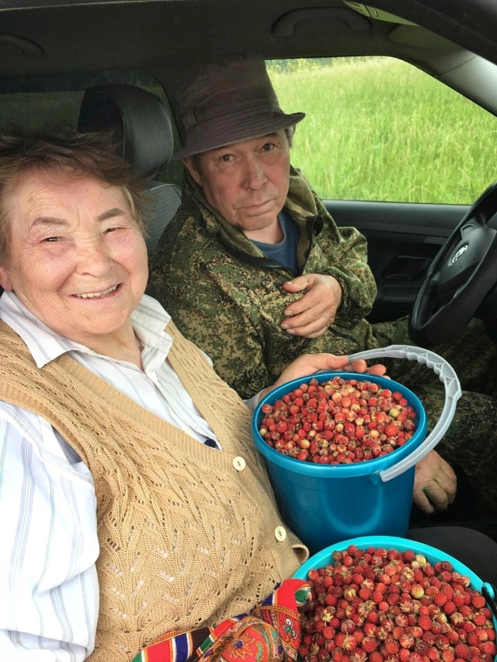 80 йәштә лә еләккә  йөрөйҙәр