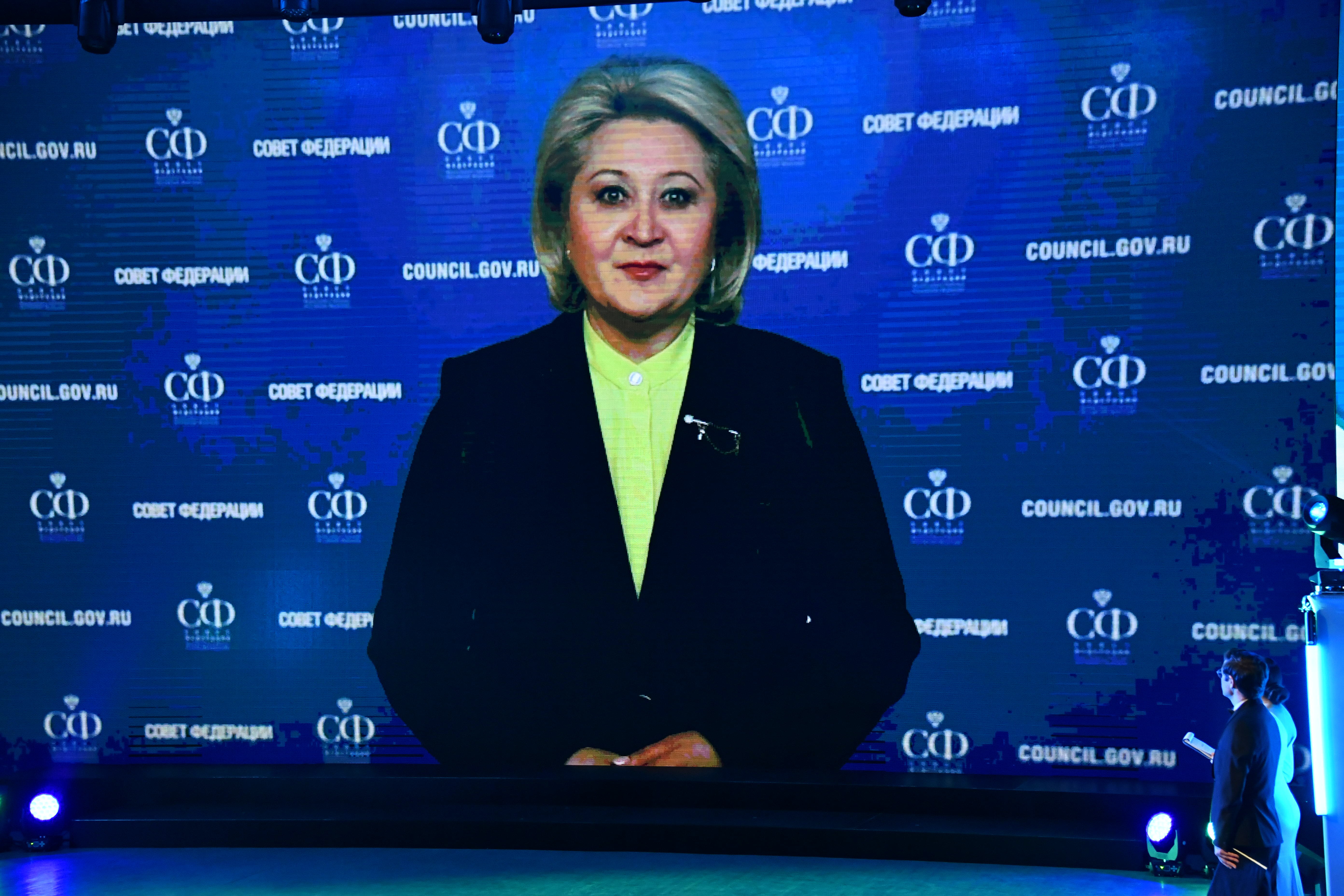 Иң әүҙем, уңған ҡатын-ҡыҙҙарҙы бүләкләнеләр