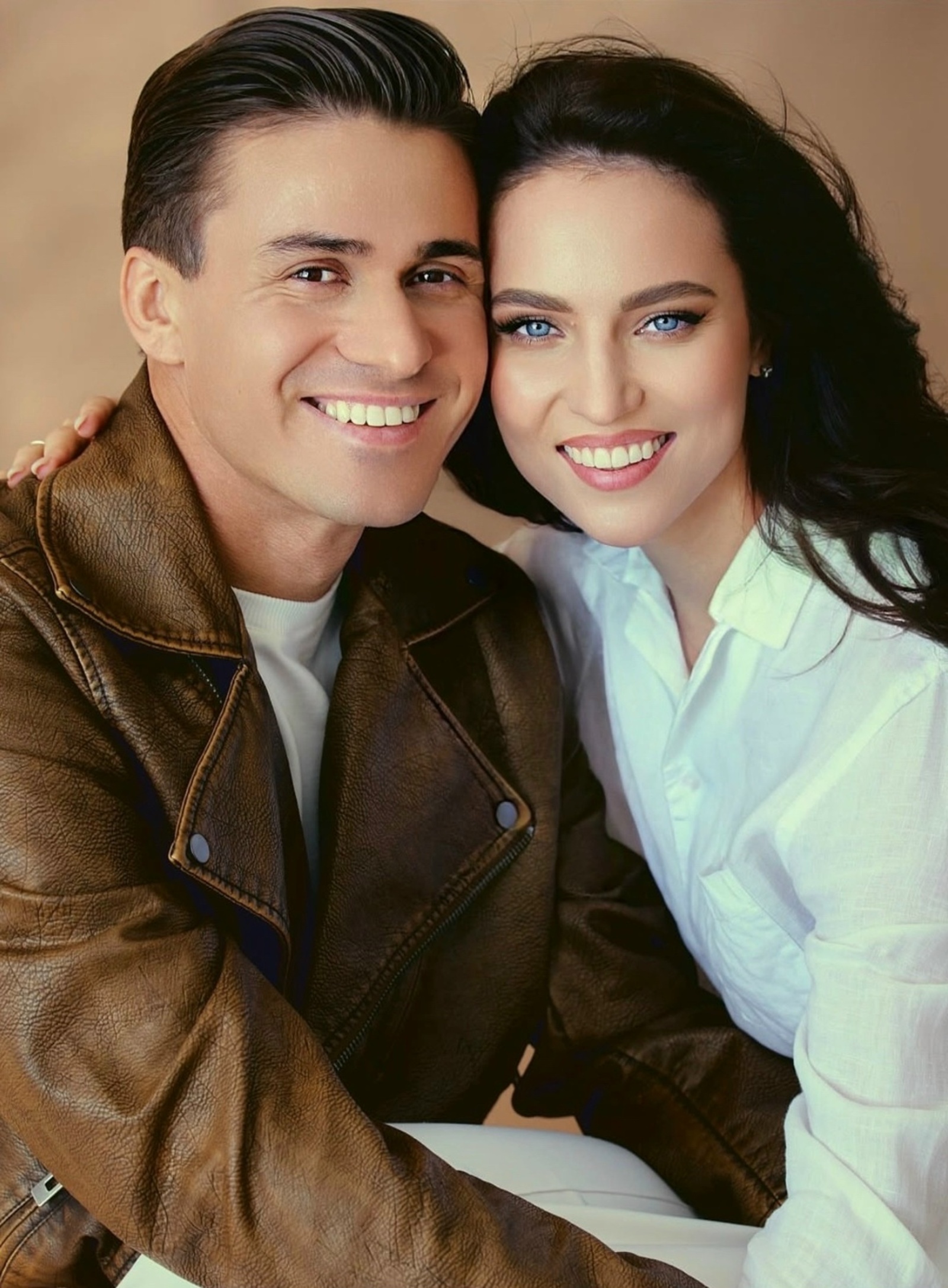 Әлиә һәм Ришат Төхвәтуллиндар күсенергә йыйына