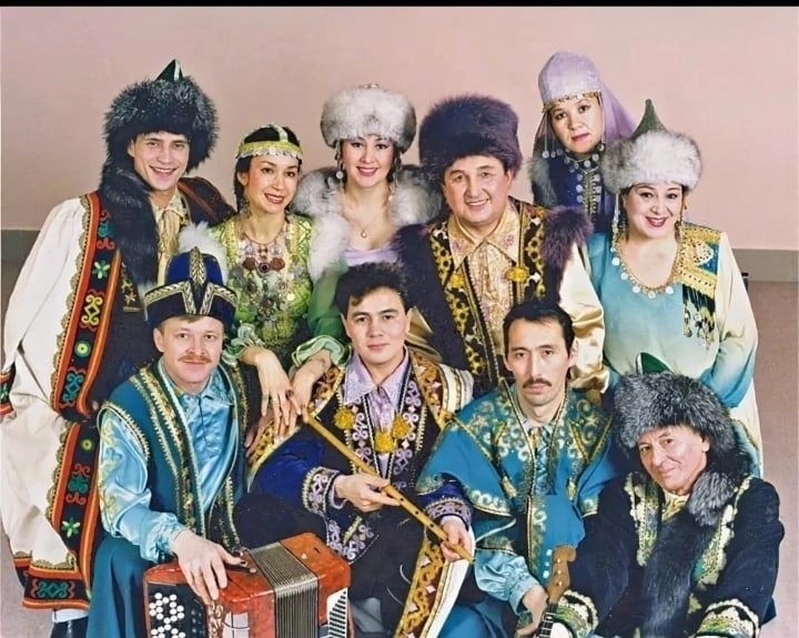 "Ҡаты сир сәхнәгә ынтылышыма кәртә була алманы..."