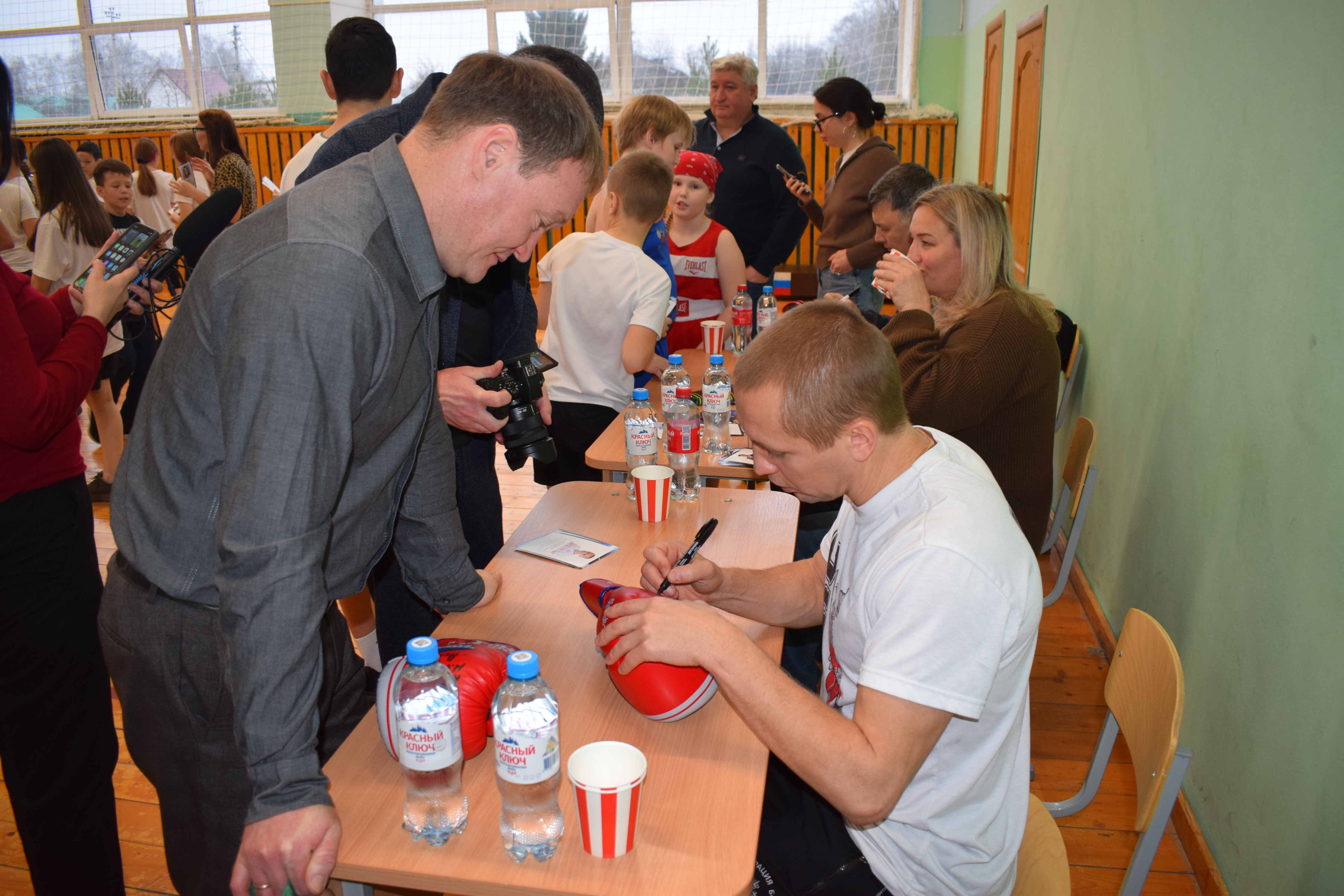 Рәсәй спортсылары оҫталыҡ дәрестәре үткәрҙе