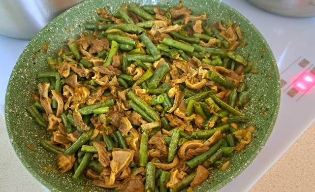 Эсәк-ҡарын яратаһығыҙмы?