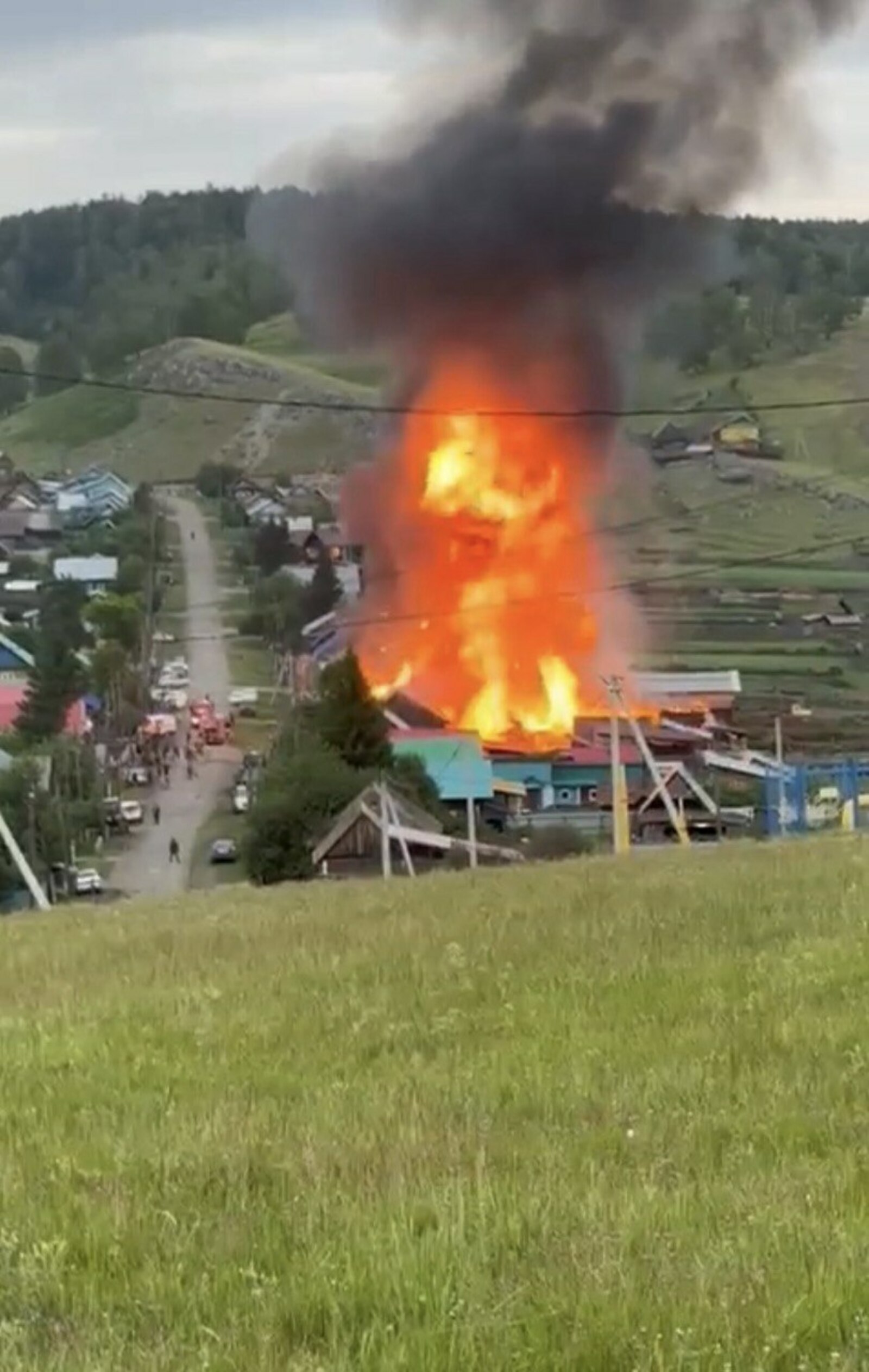 Бурҙан ҡала, уттан ҡалмай...