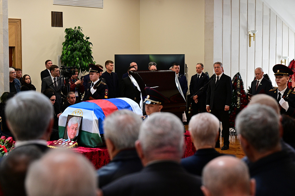 Билдәле йәмәғәт эшмәкәре, сәйәсмән Павел Качкаев менән бәхилләштек