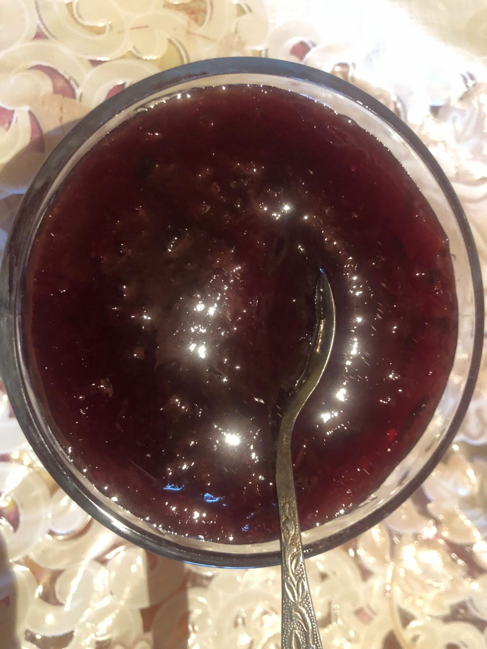 Алма менән сливанан иҫ китмәле тәмле джем