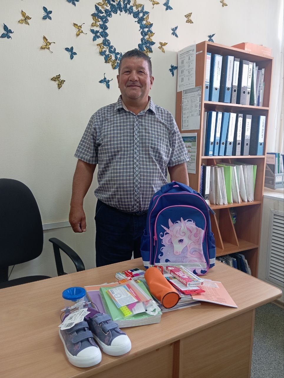 Мәктәпкә йыйынырға ярҙам иткәндәр