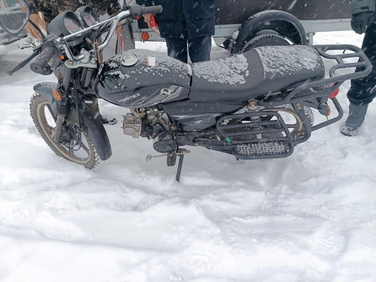 15 йәшлек Морат мотоциклын йәлләмәгән