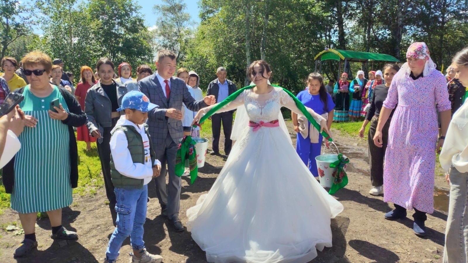 Киленгә һыу юлы күрһәттек