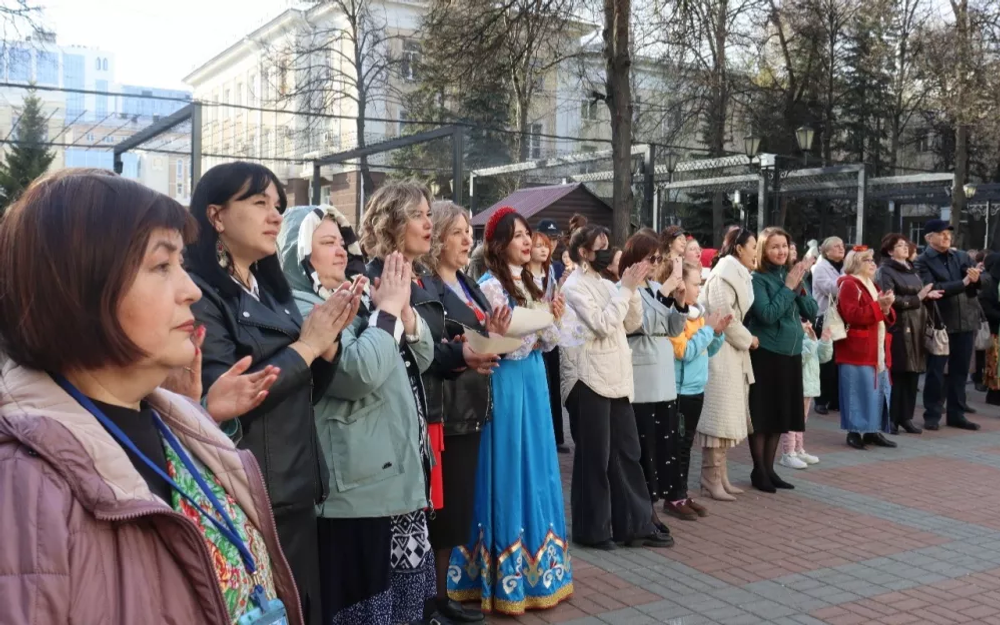 “Библиотөн” булды