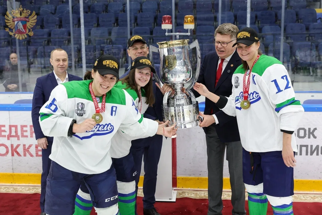 Беҙҙең “Ағиҙел” хоккей командаһы Рәсәй чемпионы исемен яуланы