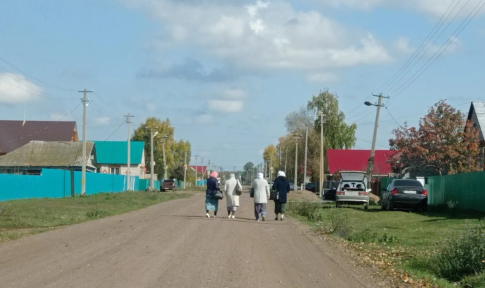 Бер ауылда йәшәп, әсәйем менән аралашмайбыҙ