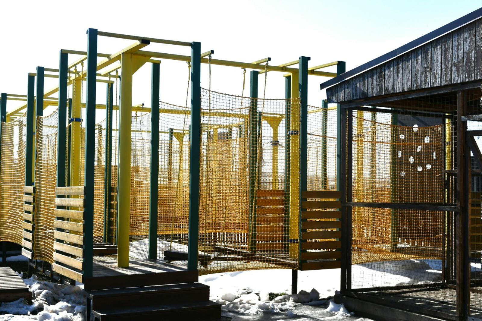 Канат комплексы асылған