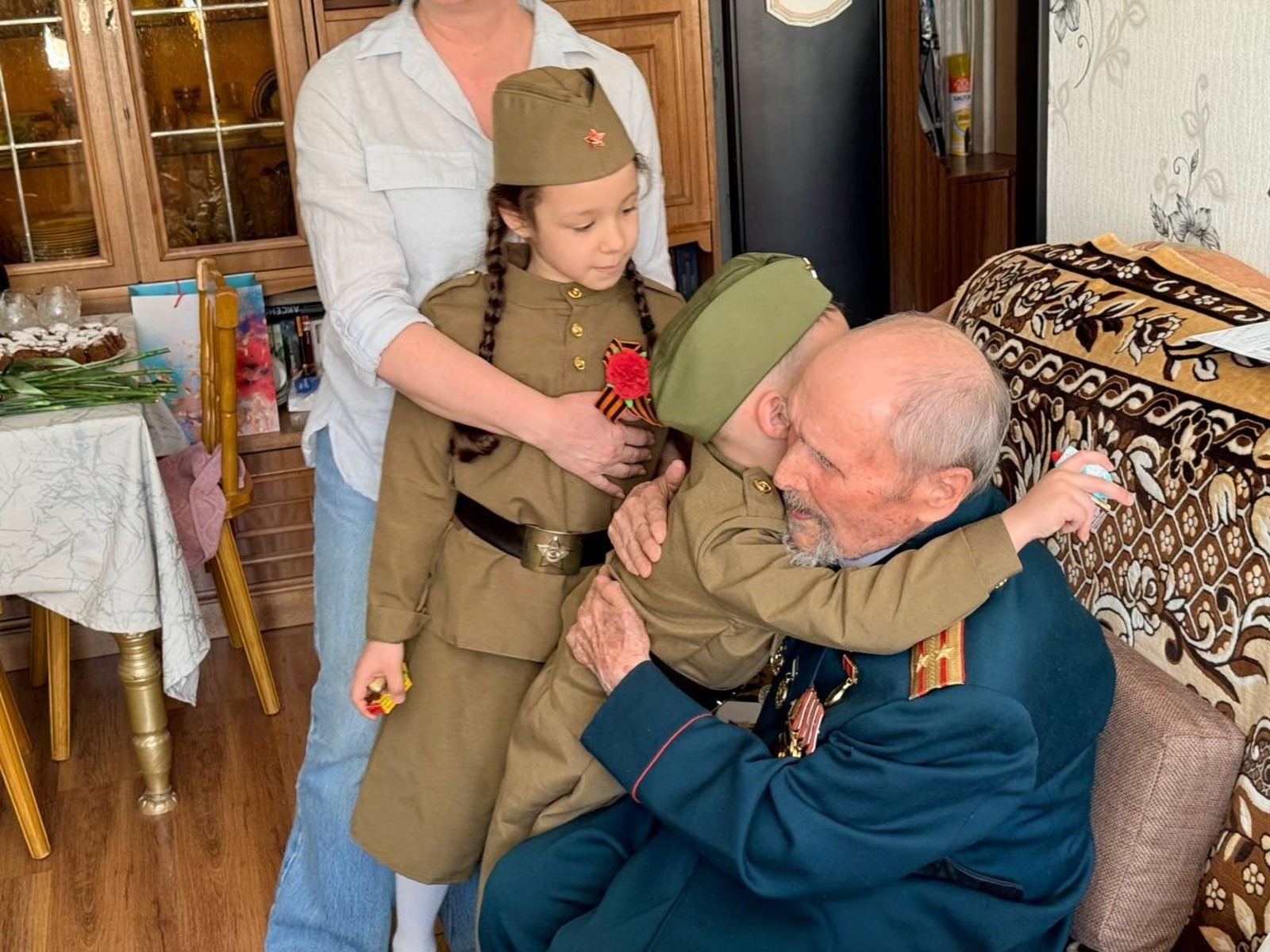 Район башлығы ветеранды ҡотланы