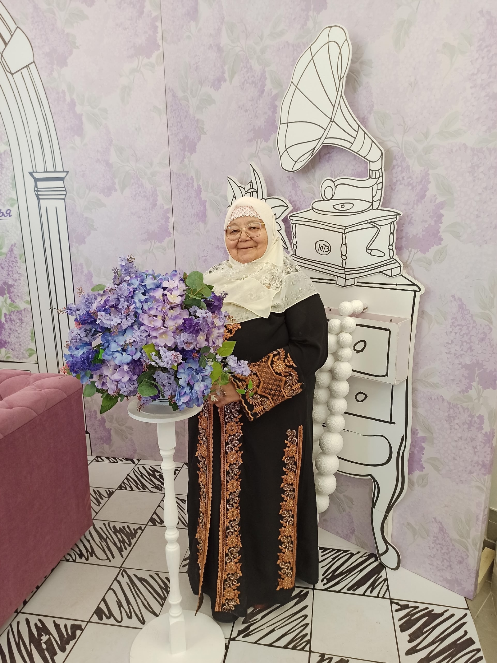 Оҫта ҡумыҙсы ла, хажиә лә, халыҡ дауалаусыһы ла