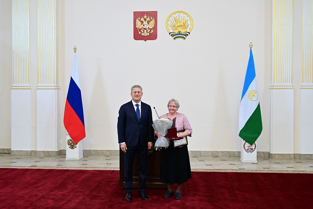 Рәхмәт һеҙгә, ҡәҙерле әсәләр!