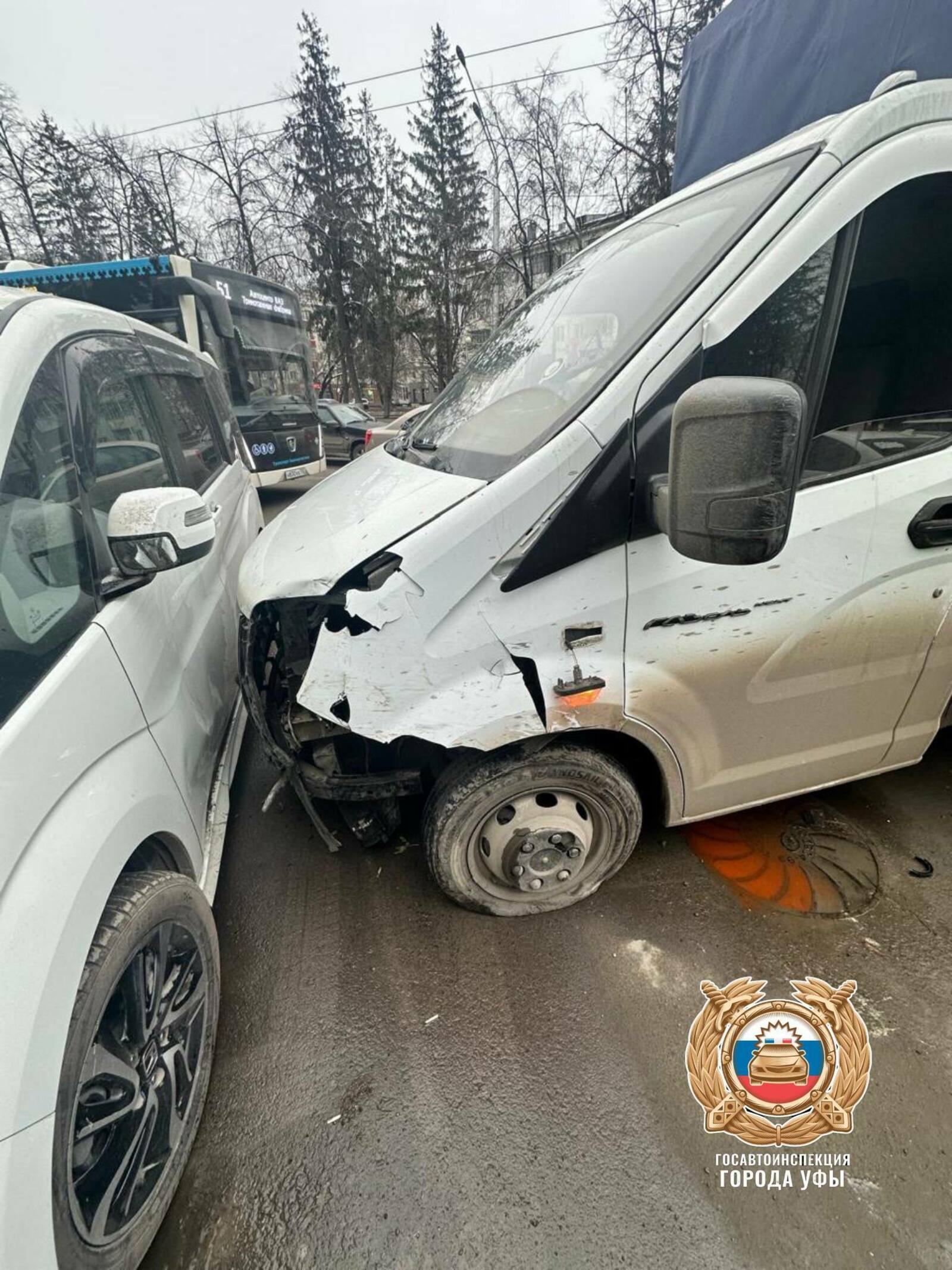 Матбуғат йорто янында һигеҙ машина бәрелеште