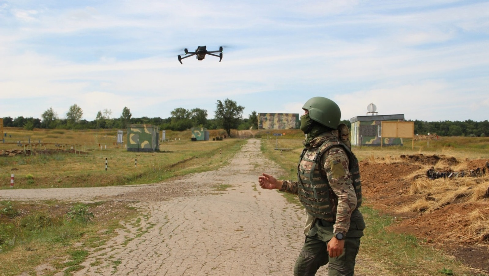 “БПЛА операторы үҙен ҡош һымаҡ тоя”