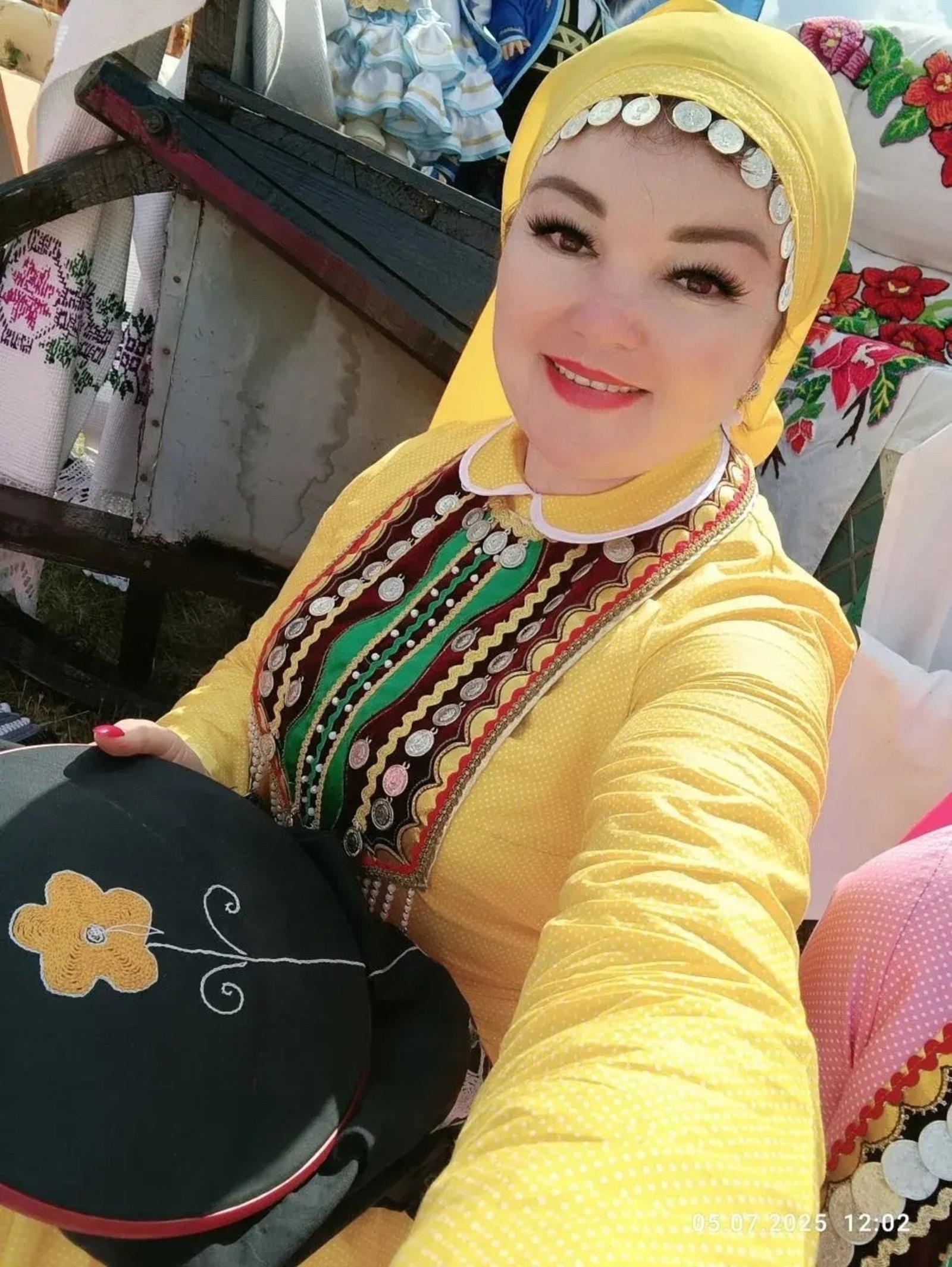 Асҡын гүзәлен ҡаршы алығыҙ!