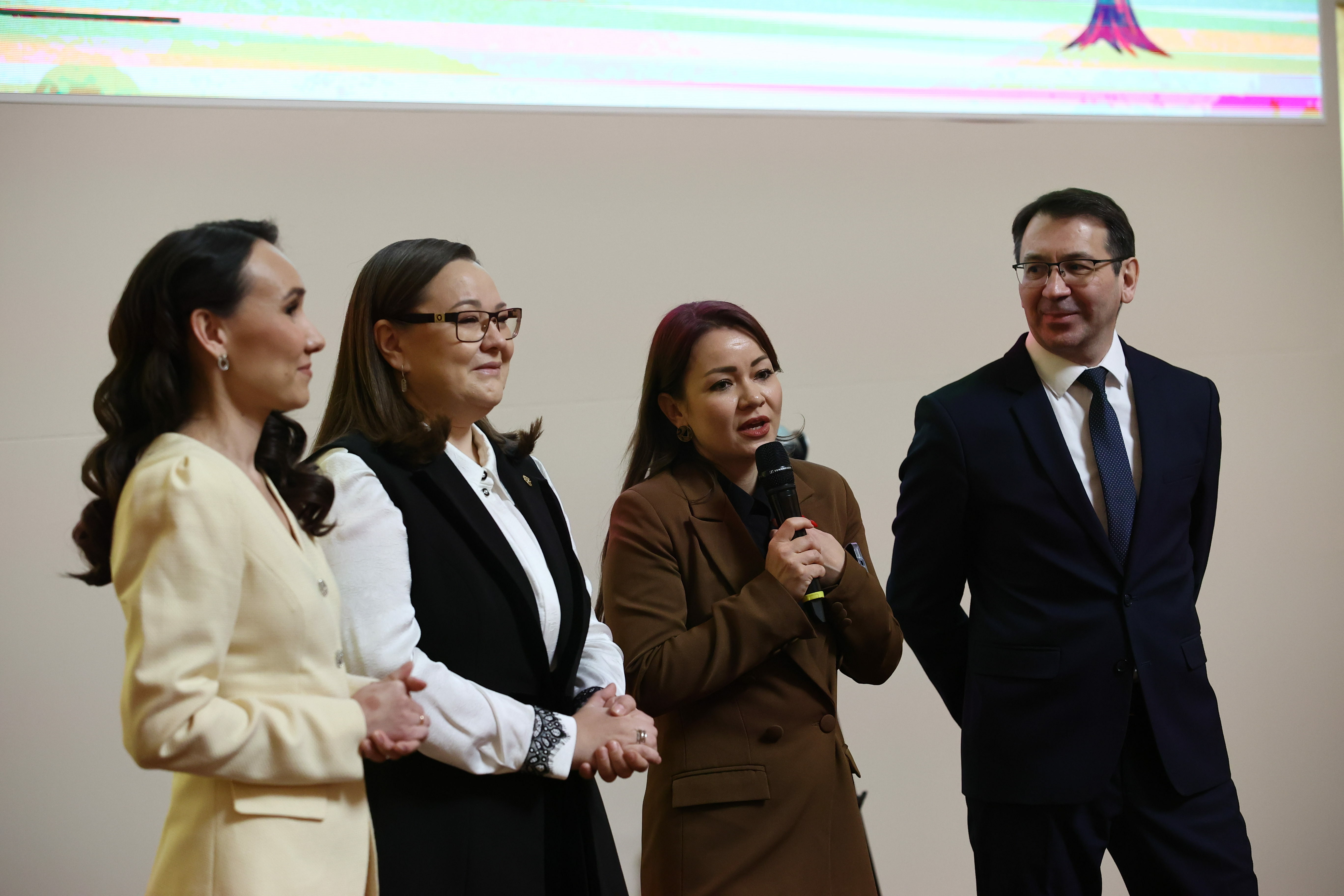 Халыҡ менән власть араһындағы күпер