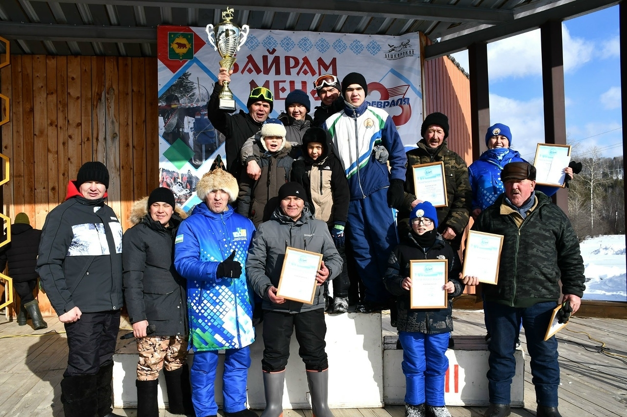 Бөрйәндә - Исмәғил Ғәбитов исемендәге ҡышҡы ат ярыштары