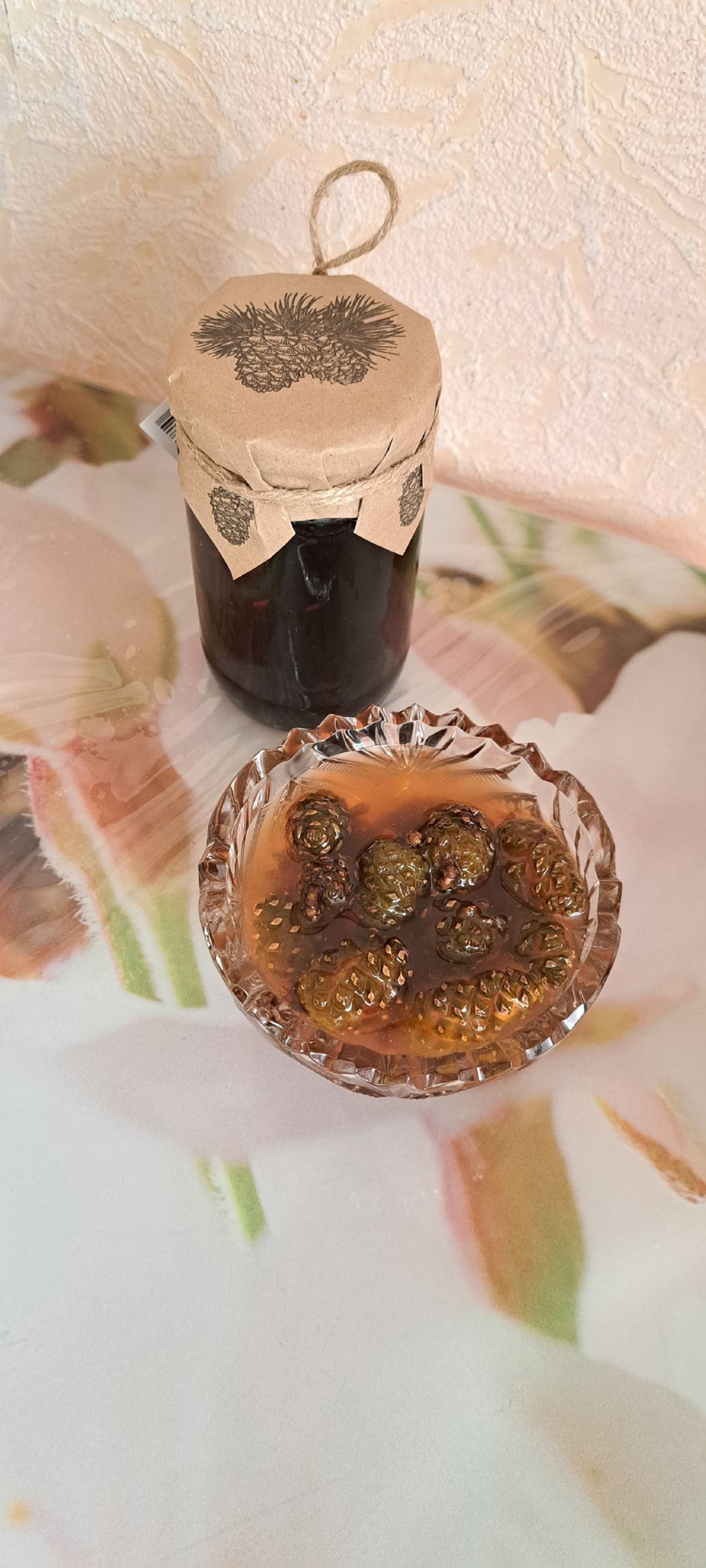 Ҡарағай тубырсығынан ҡайнатма ҡайнатып ҡал