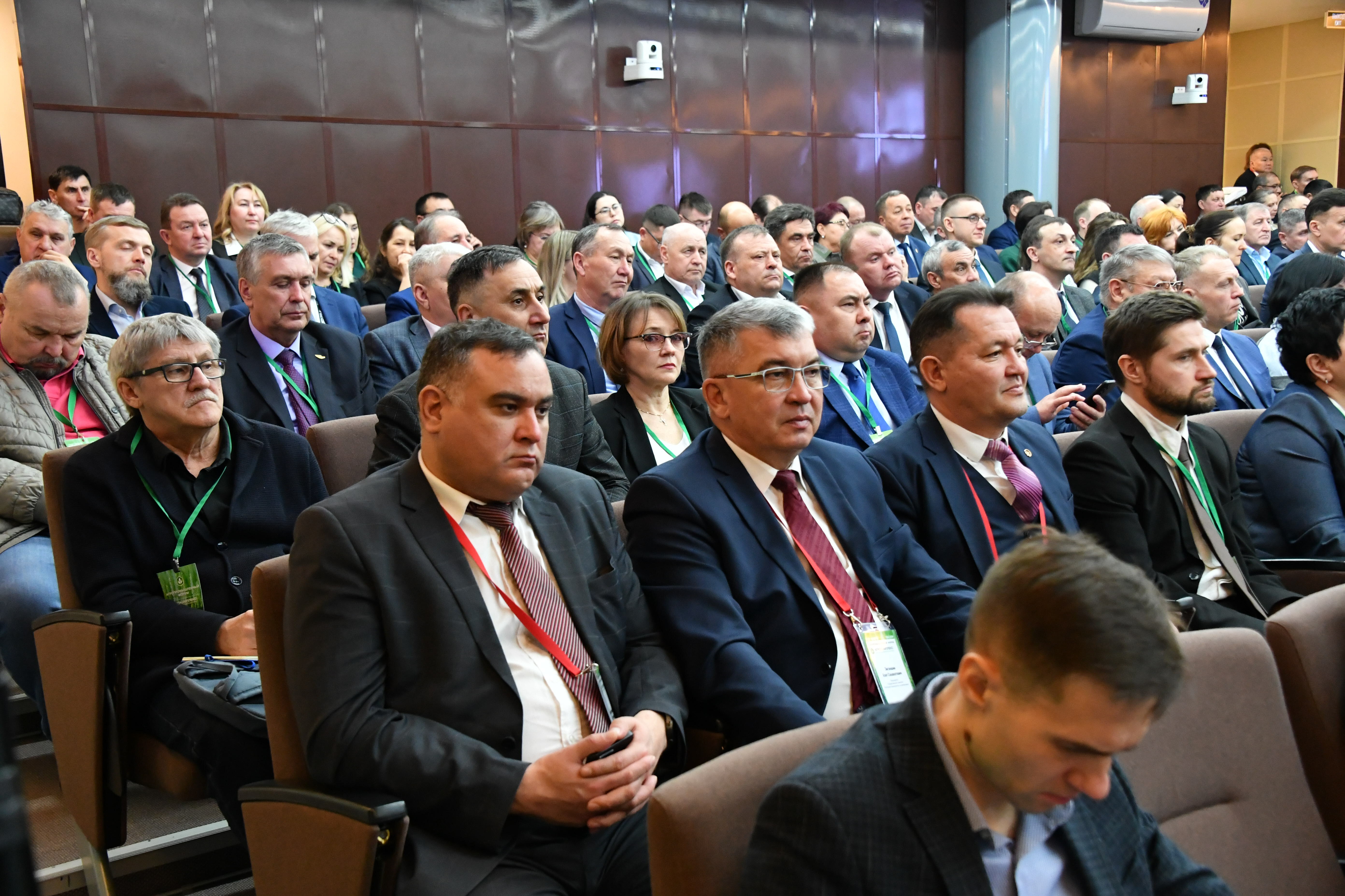 Ауыл хужалығы хеҙмәткәрҙәре тәжрибә уртаҡлаша