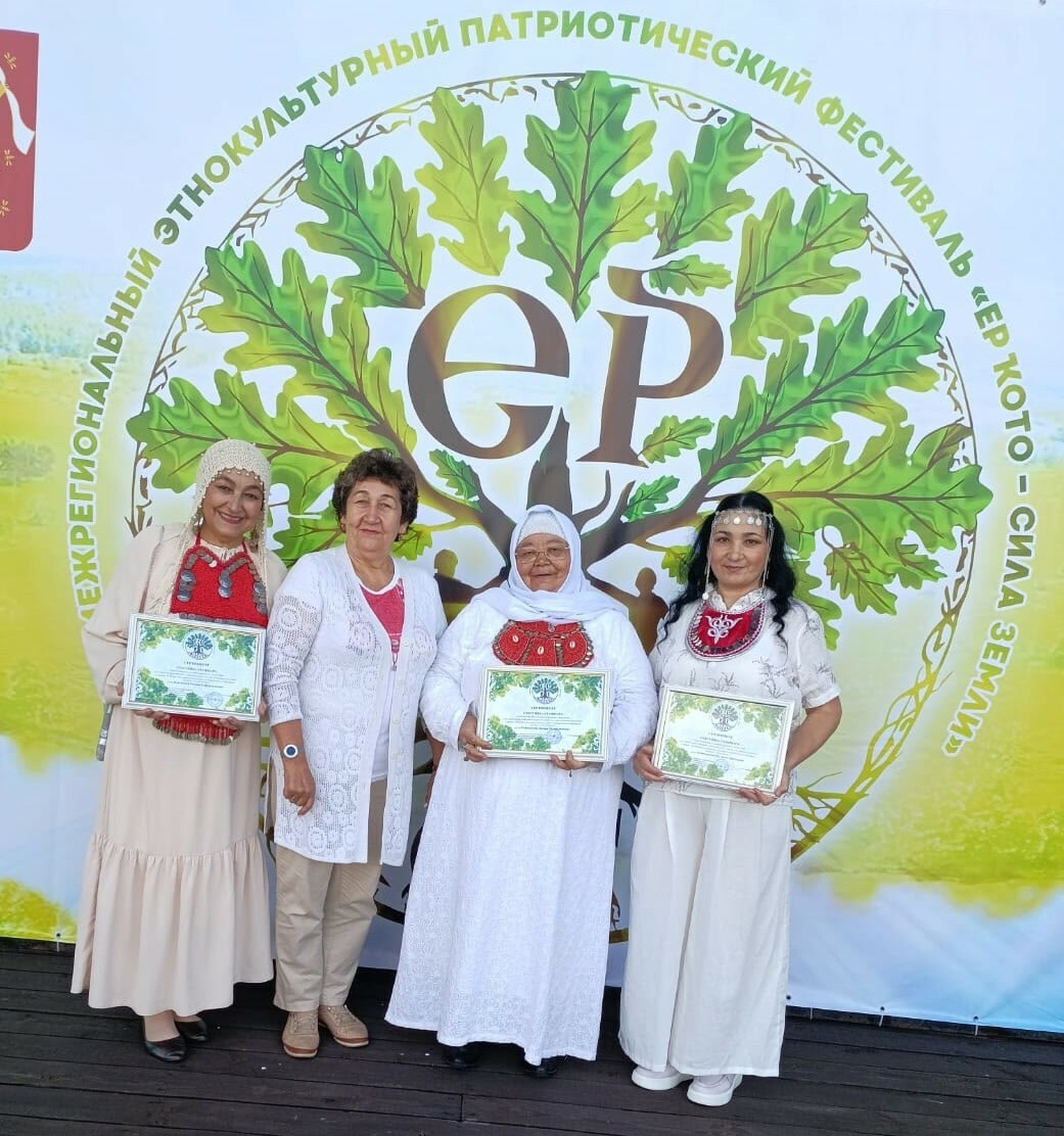 Оҫта ҡумыҙсы ла, хажиә лә, халыҡ дауалаусыһы ла