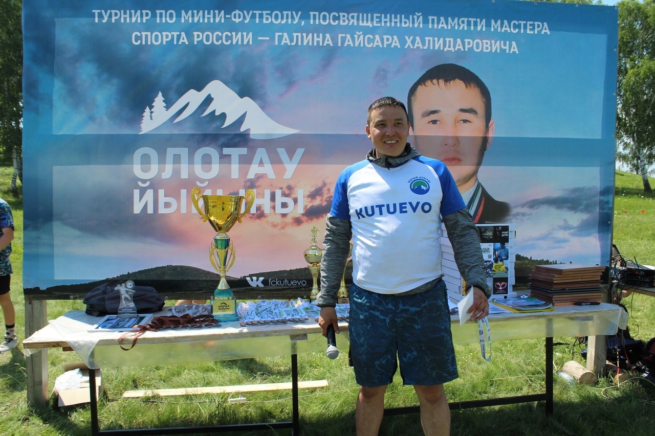 Ирҙәр бүләккә – ат, ҡатындар һыйыр аласаҡ!