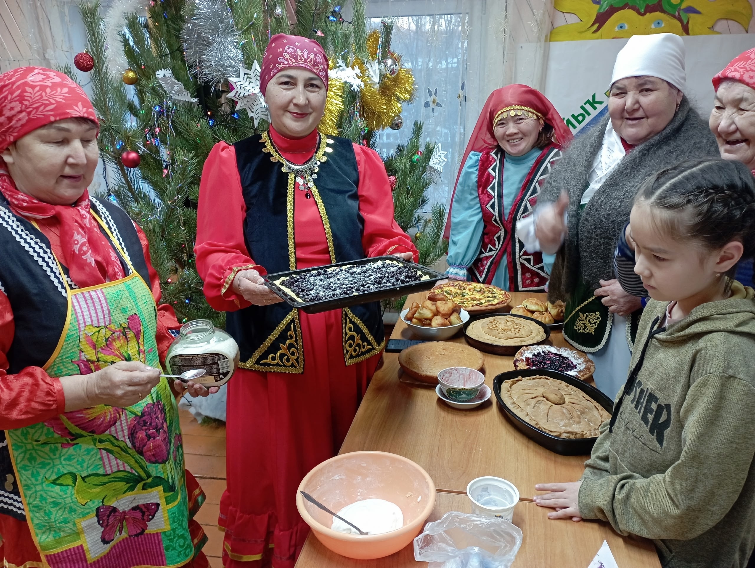 Бәлеш байрамында һый-ниғмәттән өҫтәл һығылып торҙо