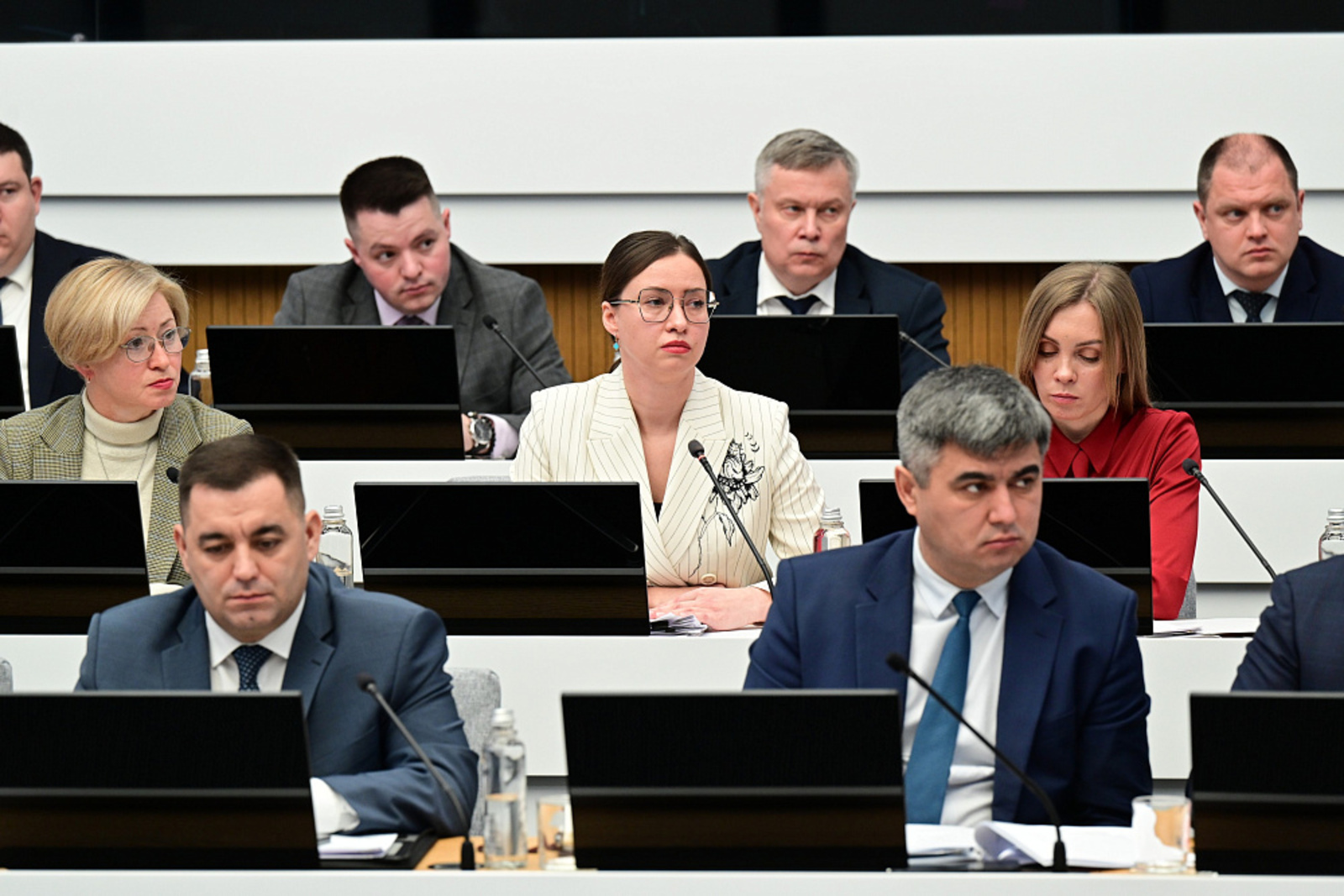 Ҡатмарлы шарттарға ҡарамай...